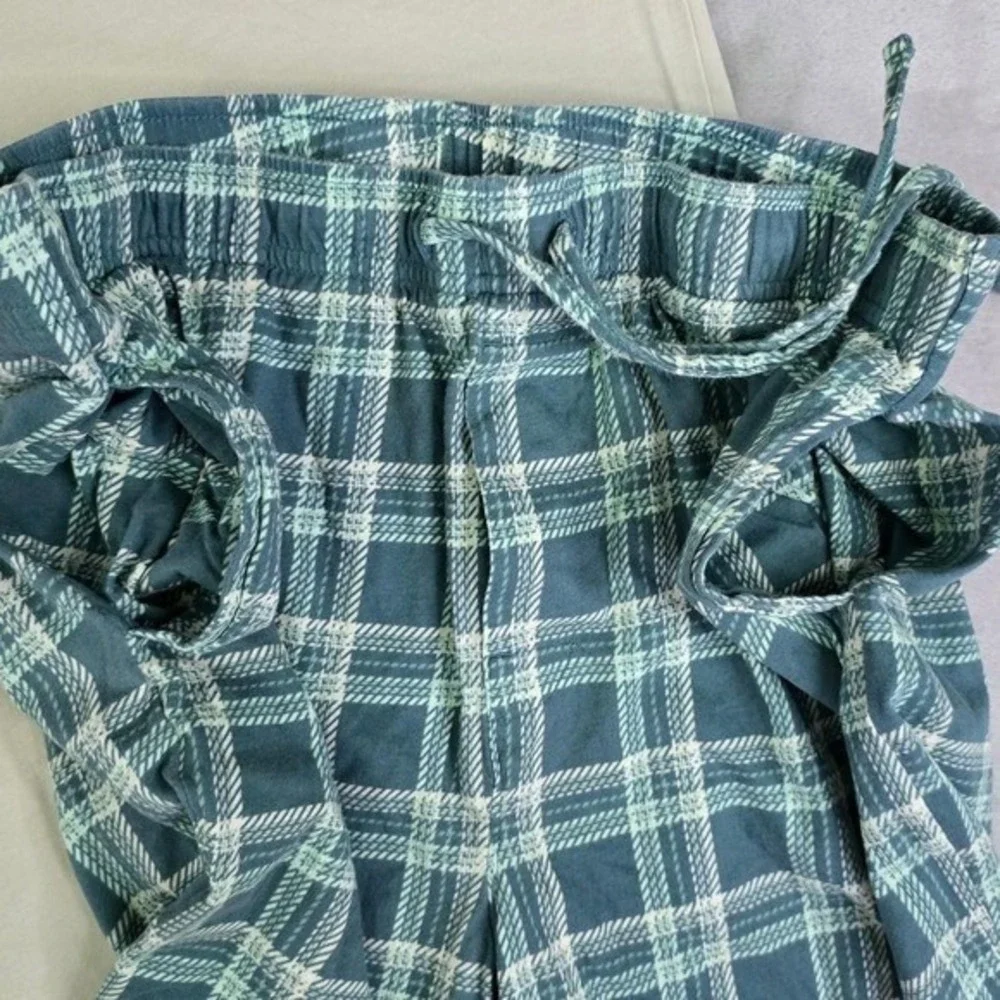 Sonoma Mens Lounge Pajama Set Tan T-Shirt L Green Plaid Shorts‎ M Loungewear